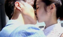 男女亲嘴的视频,男女亲密互动视频曝光